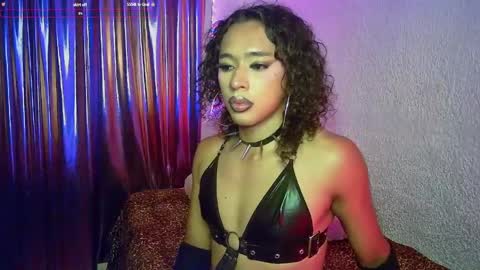 Snapshot of angelsdustxxx chatting on June 2026 06:05:02 AM online show from June 2026 06:05:02 AM