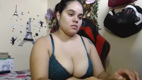 Snapshot of angelsexhotlatin chatting on December 2024 03:09:02 PM angelsexhotlatin online show from December 2024 03:09:02 PM