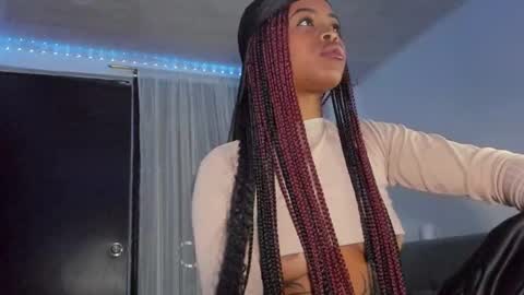 Snapshot of angelsmia_ chatting on February 2025 08:38:01 AM  MIA available content ask online show from February 2025 08:38:01 AM