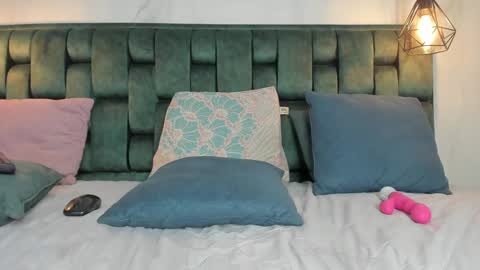 ANGIE online show from February 2025 05:23:02 PM