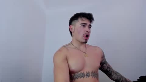 Angel Fox online show from September 2025 07:47:02 PM