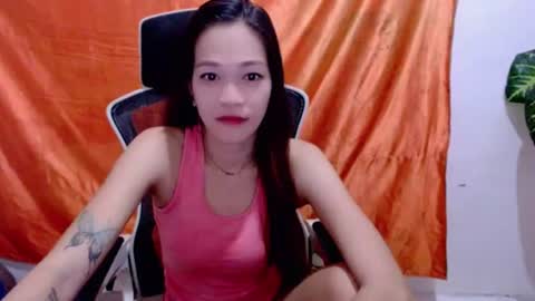 Snapshot of angelyn_slim chatting on June 2026 04:10:01 AM angelyn_slim online show from June 2026 04:10:01 AM
