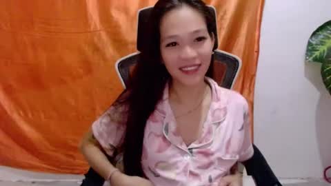 Snapshot of angelyn_slim chatting on July 2026 08:05:01 PM angelyn_slim online show from July 2026 08:05:01 PM
