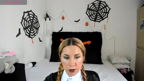 angie online show from October 2025 04:08:01 PM