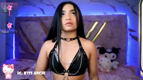 Snapshot of angie_boo_ chatting on October 2025 02:15:01 AM Angie online show from October 2025 02:15:01 AM
