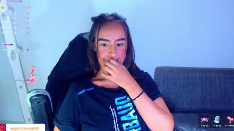 Snapshot of angie_dreamgirl chatting on February 2026 11:14:01 PM IG angie dreamgirl01 online show from February 2026 11:14:01 PM