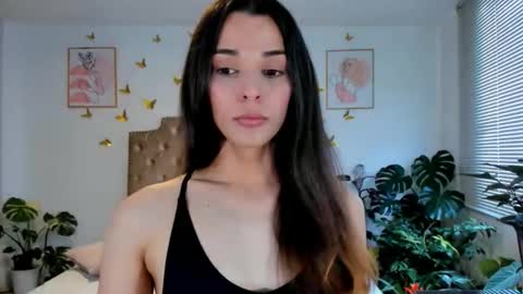 Anabella online show from May 2026 05:40:02 PM