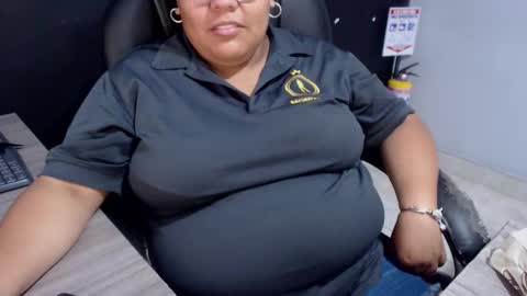 angy online show from November 2025 01:32:02 PM