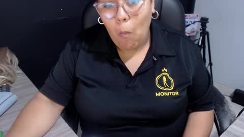 angy online show from December 2025 09:12:02 PM