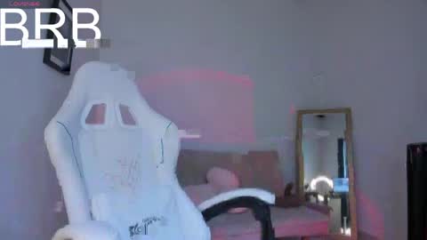 Snapshot of aniie_pink18 chatting on May 2026 04:04:02 PM Maria online show from May 2026 04:04:02 PM