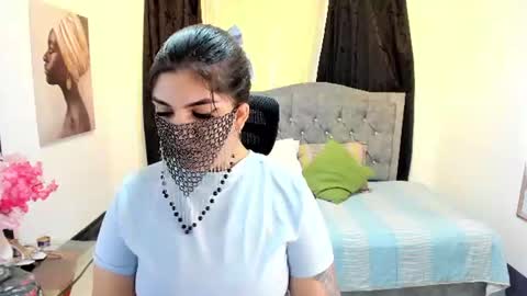 Snapshot of aniisaalii chatting on June 2026 06:44:01 PM Anissa online show from June 2026 06:44:01 PM