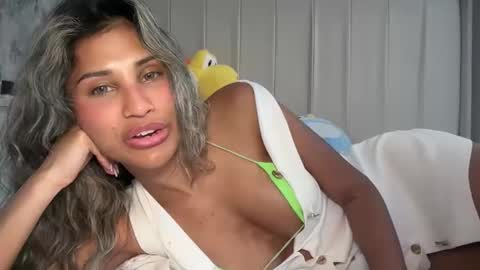 Snapshot of aniishaa chatting on May 2026 10:44:01 AM anisha online show from May 2026 10:44:01 AM