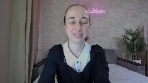 anikabloom online show from January 2025 06:46:01 AM