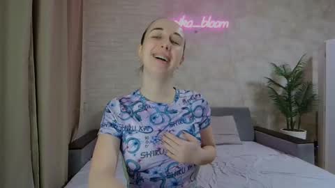 anikabloom online show from January 2025 02:15:01 AM