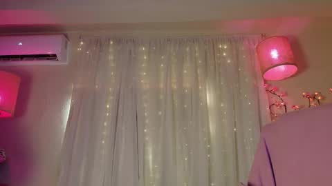 Anisahade online show from April 2026 08:31:02 PM