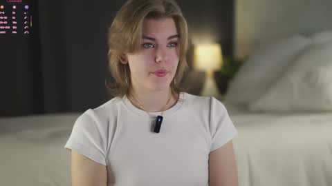 AnishaVivo online show from December 2025 03:08:01 PM