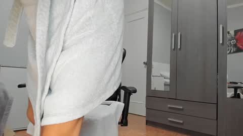 Luna online show from January 2025 10:48:01 AM