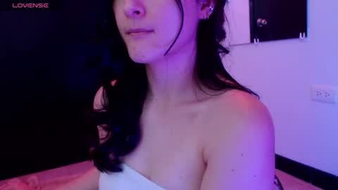 Anitafoxx online show from June 2026 05:39:01 AM