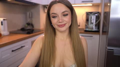 Im Anita thumb up me please its important online show from April 2026 06:49:02 PM