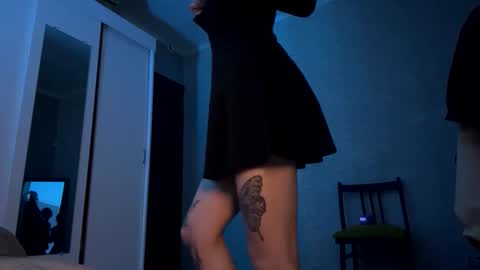 AnmiXHot online show from November 2025 07:04:01 PM