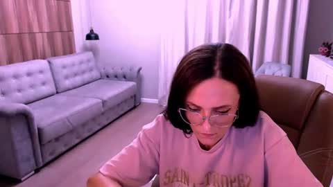 Snapshot of anna88m chatting on August 2026 03:25:01 PM Anna online show from August 2026 03:25:01 PM
