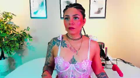 Snapshot of anna__spencer chatting on June 2026 01:03:01 PM Anna online show from June 2026 01:03:01 PM