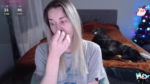 Snapshot of anna_ana chatting on December 2024 09:43:02 AM Anadirectgirl online show from December 2024 09:43:02 AM