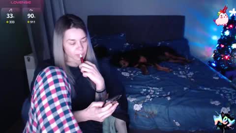 Snapshot of anna_ana chatting on December 2024 06:16:01 PM Anadirectgirl online show from December 2024 06:16:01 PM