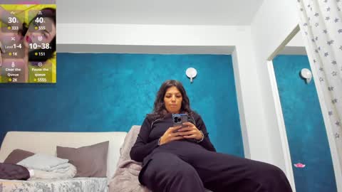Snapshot of anna_lewis chatting on January 2025 12:56:01 PM Anna online show from January 2025 12:56:01 PM