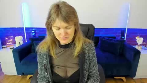 Annabel online show from February 2026 06:17:01 AM