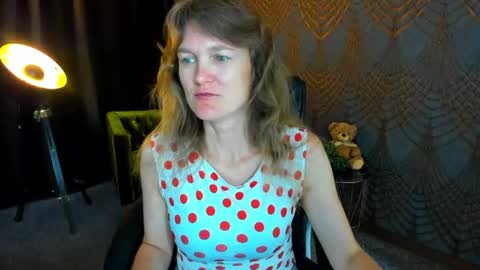 Snapshot of annabel_xxx chatting on August 2026 05:40:01 AM Annabel online show from August 2026 05:40:01 AM