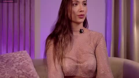 ANNA  online show from January 2026 10:25:01 PM