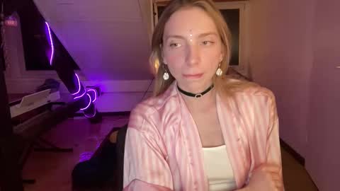 Anna Darko online show from May 2026 06:26:02 PM