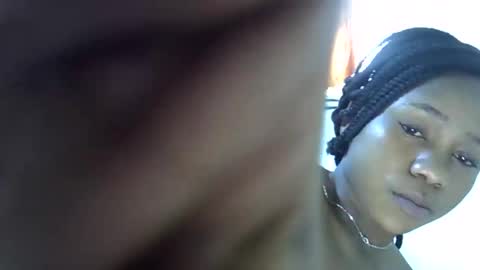 annaelle234 online show from September 2025 07:42:01 AM