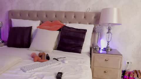 Snapshot of annakarinna chatting on July 2026 10:39:01 AM AnnaKarinaX online show from July 2026 10:39:01 AM