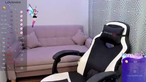 im Sophie  online show from December 2025 11:26:02 AM