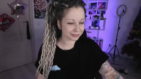 Anna online show from November 2025 05:40:02 PM