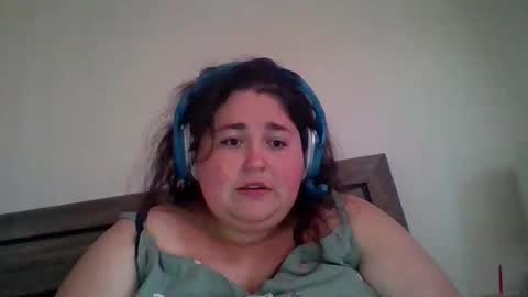 Snapshot of annaoftherealms chatting on May 2026 05:20:02 PM annaoftherealms online show from May 2026 05:20:02 PM