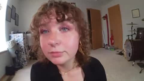 annarose999 online show from June 2026 10:58:01 PM