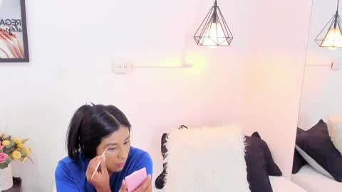 Anna Rosse online show from April 2026 12:07:01 PM