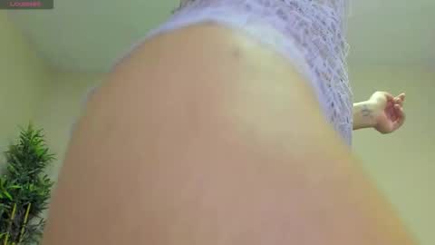 Snapshot of annataylor_ chatting on January 2026 07:35:01 AM Anna online show from January 2026 07:35:01 AM