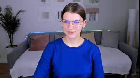 Snapshot of annathorne chatting on May 2026 08:43:02 AM Im Anna online show from May 2026 08:43:02 AM