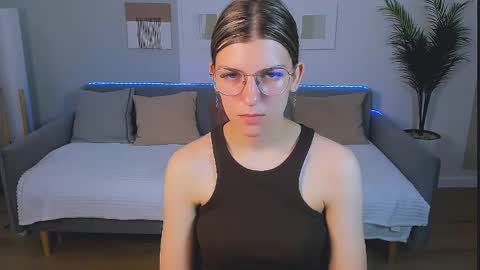 Snapshot of annathorne chatting on May 2026 03:34:02 AM Im Anna online show from May 2026 03:34:02 AM
