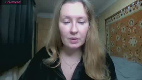 AnnaXLovers online show from December 2025 03:05:01 PM