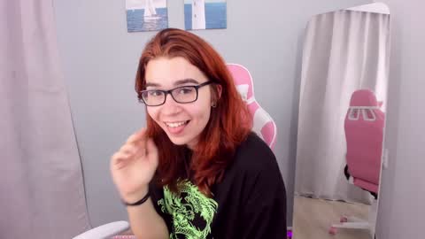 Im AnnWelcome to my roomPVT is open online show from December 2024 10:06:02 AM