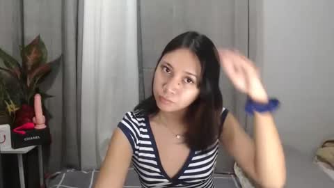 anne_chanelx online show from February 2026 05:09:02 PM