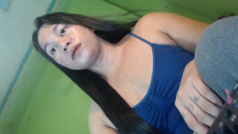 Snapshot of anne_hotaway chatting on June 2026 06:22:02 AM anne_hotaway online show from June 2026 06:22:02 AM