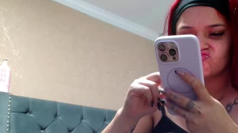 Snapshot of anne_julienne chatting on February 2026 02:41:01 AM online show from February 2026 02:41:01 AM