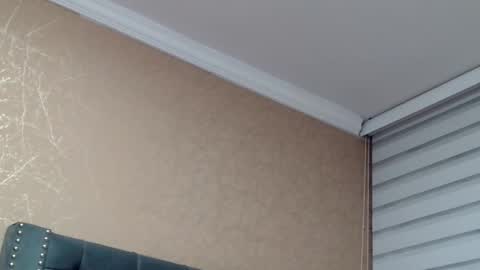 Snapshot of anne_julienne chatting on February 2026 01:35:02 AM online show from February 2026 01:35:02 AM