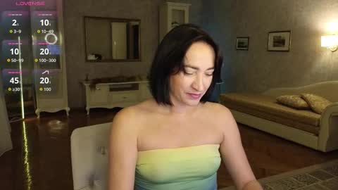 anne_karma online show from November 2025 07:57:01 PM